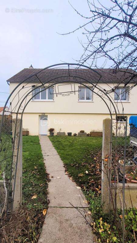 Maison à CHATEAUDUN
