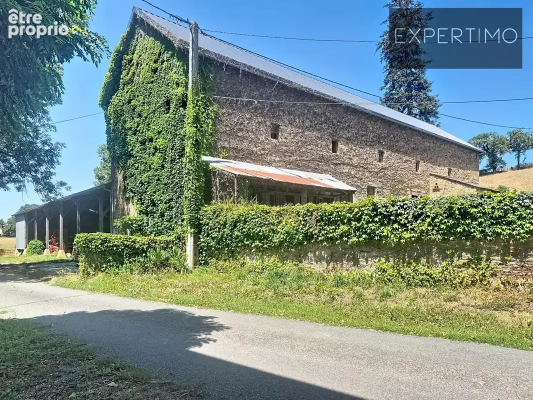 Propriété de caractère isolee  avec 8 hectares et grandes dépendances   aveyron - photo 27