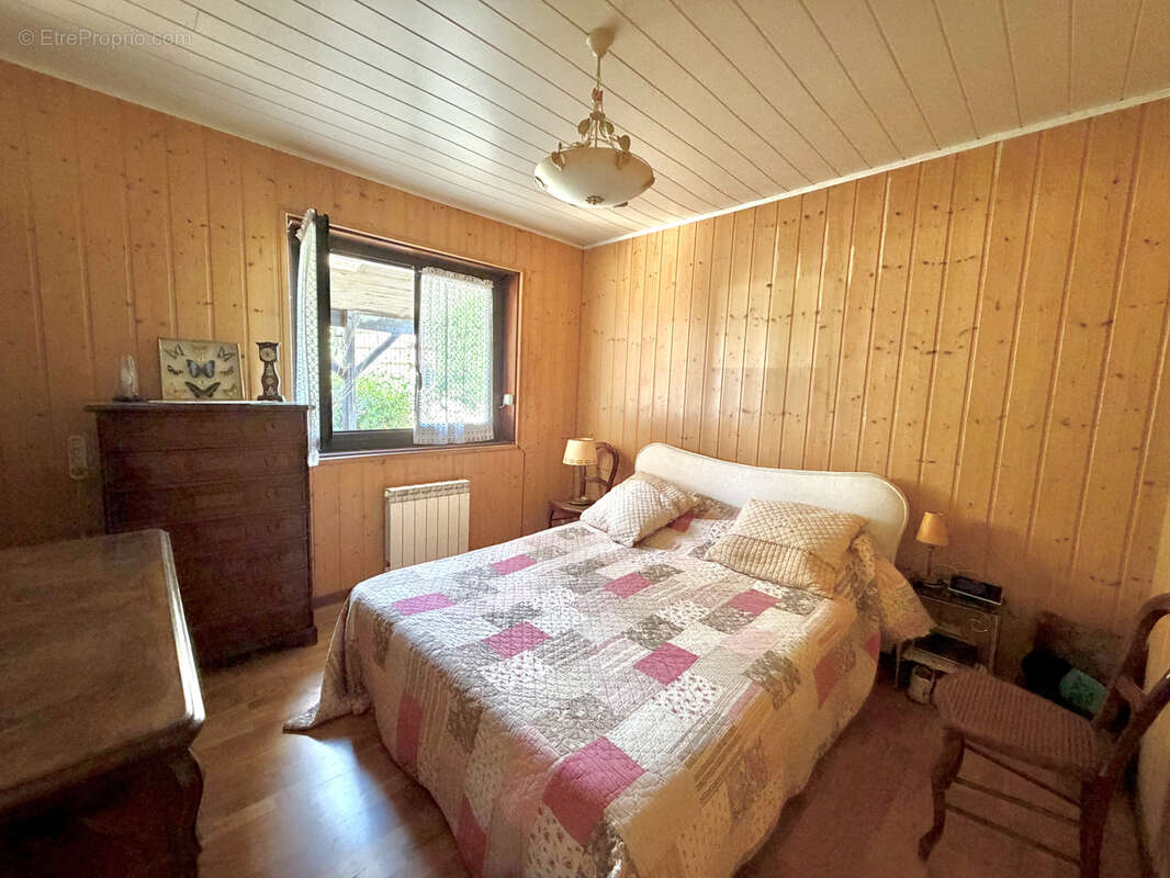 Appartement à SIX-FOURS-LES-PLAGES
