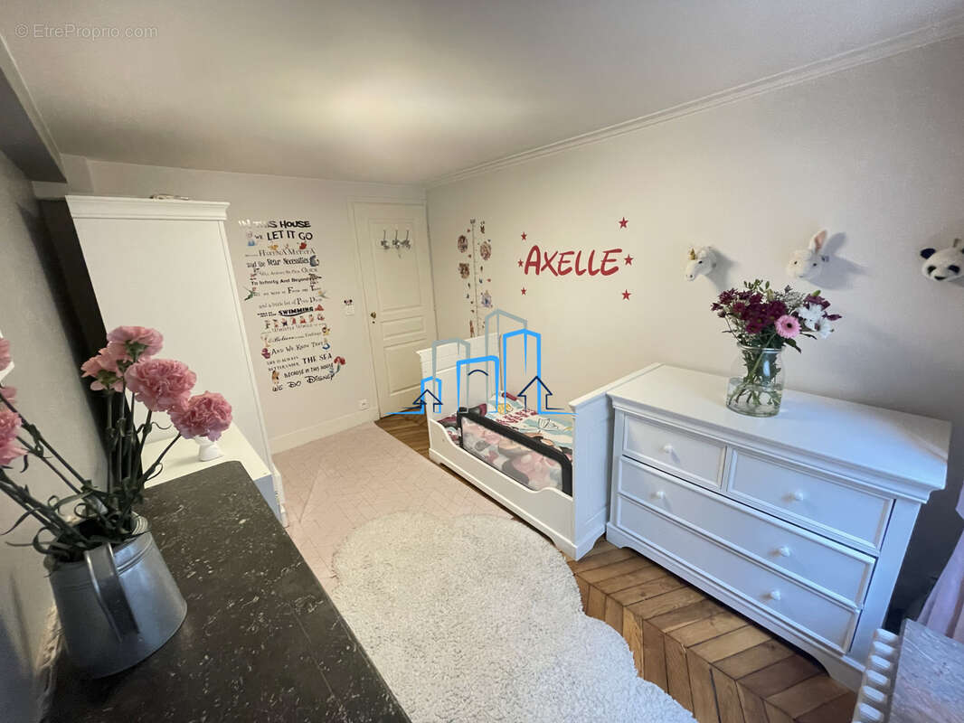 Appartement à PARIS-10E