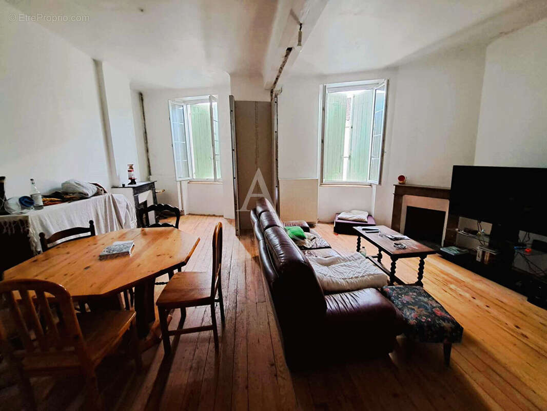 Maison à VILLENEUVE-DE-MARSAN