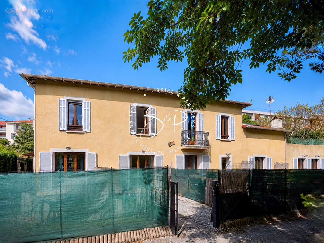 Appartement à DRAGUIGNAN