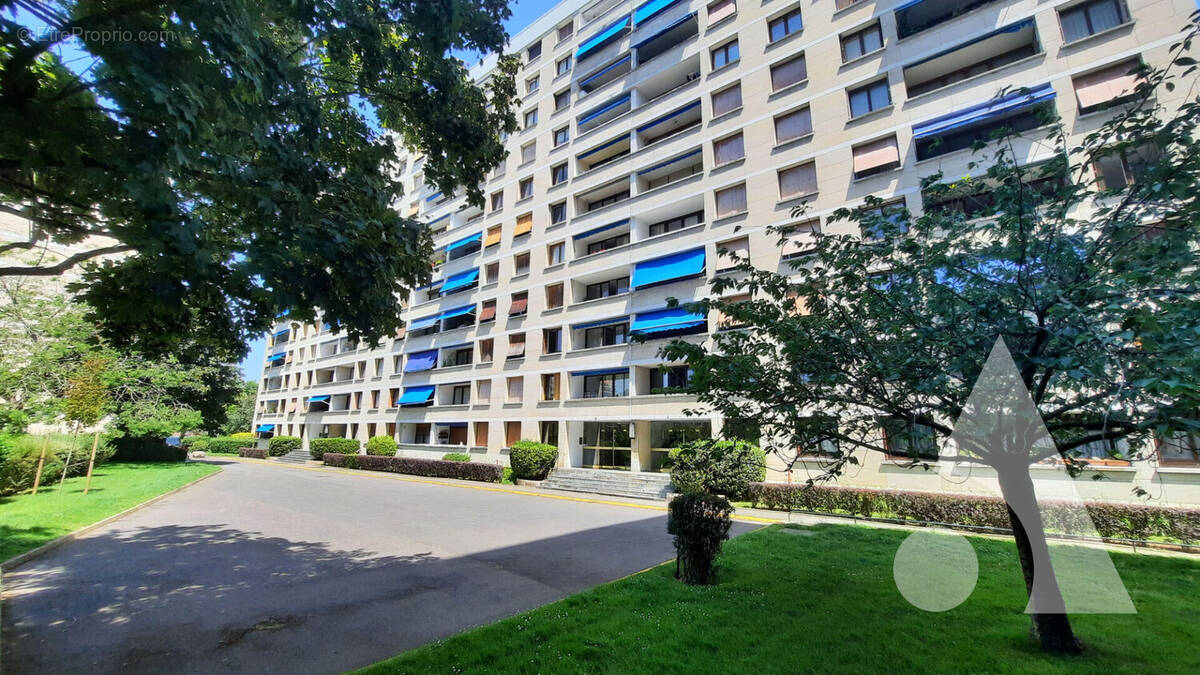 Photo Appartement à Meudon au prix de 260 000€