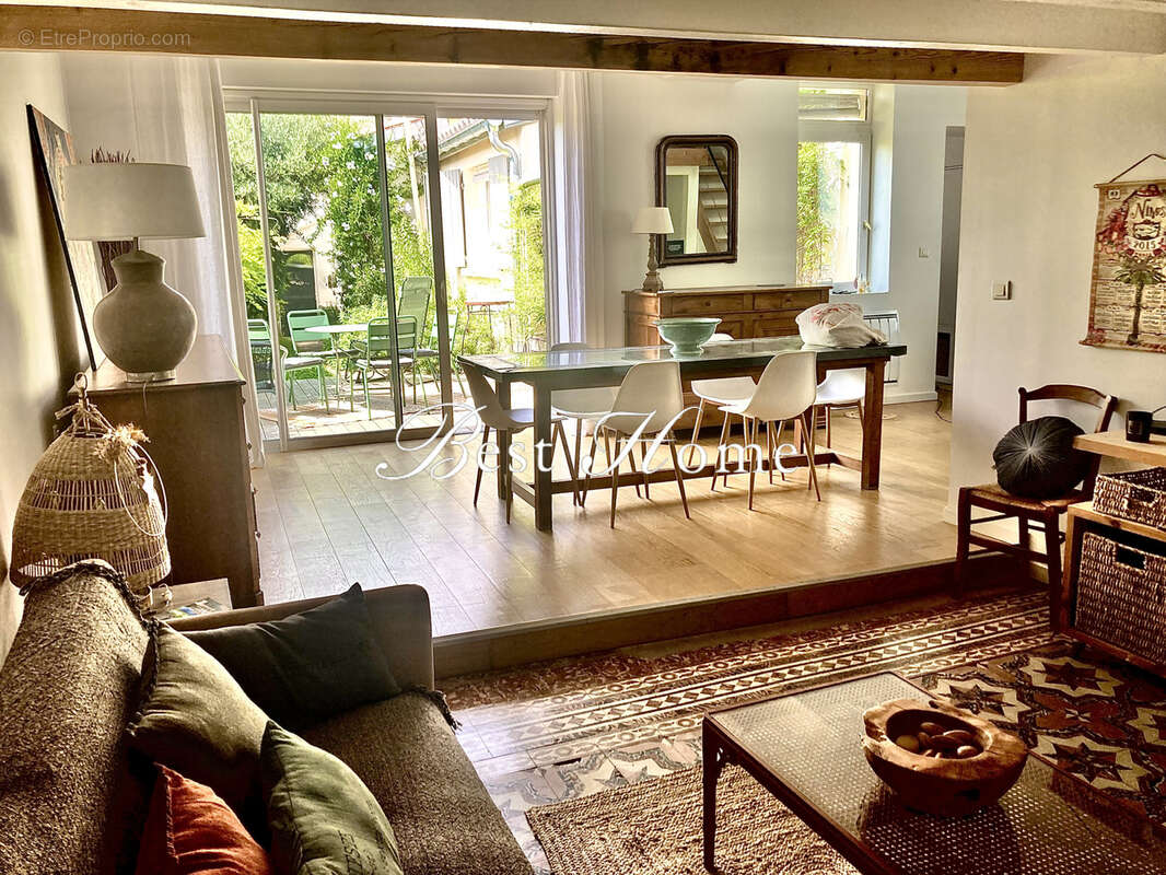 A vendre. Rare, sur les collines de Nîmes, proche du centre ville. Vente, maison de ville de type 4  avec jard - photo 12