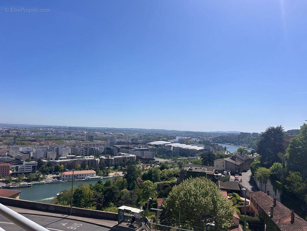 Appartement à LYON-5E