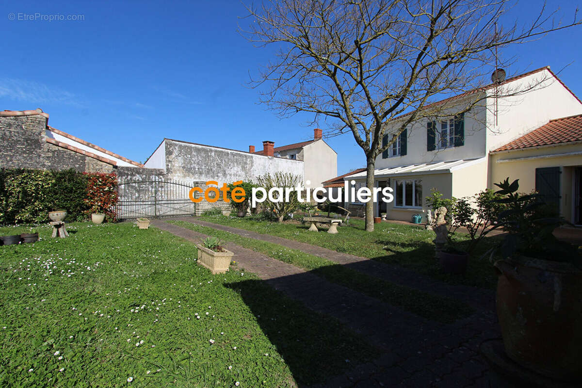 Maison Saint-Michel-en-l'Herm 4 chambres 135 m2 - photo 16