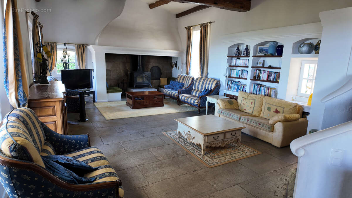 Maison à SAINT-JEANNET