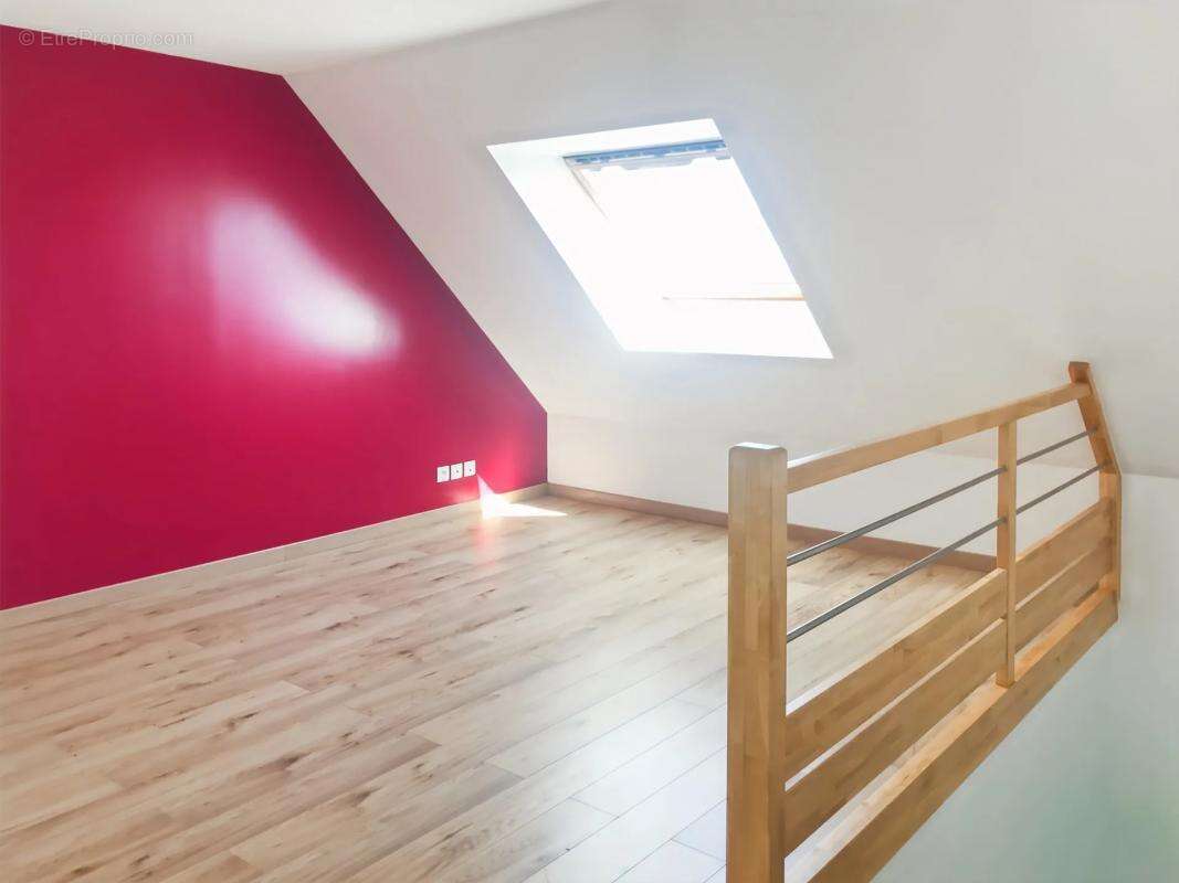 Maison à SAINT-LUBIN-DES-JONCHERETS