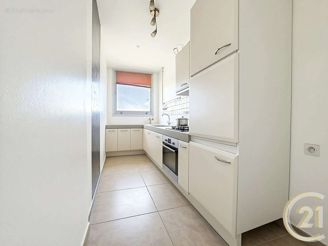 Appartement à PARIS-12E