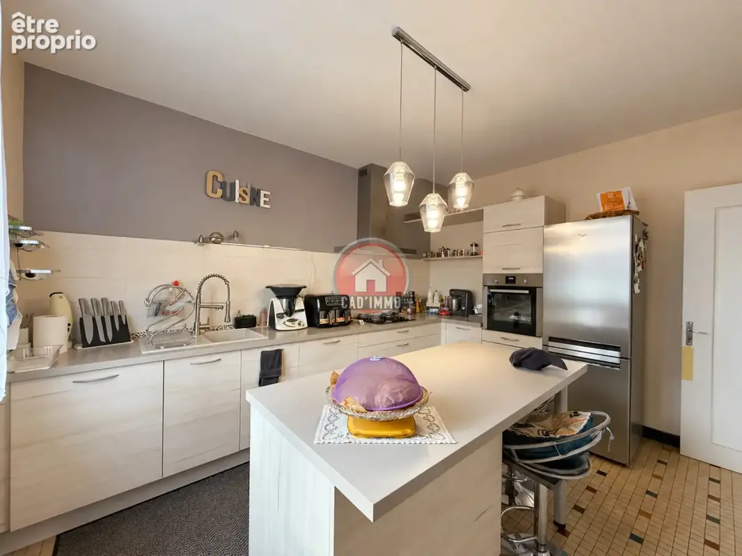  une maison familiale, lumineuse et parfaitement entretenue ! - photo 3