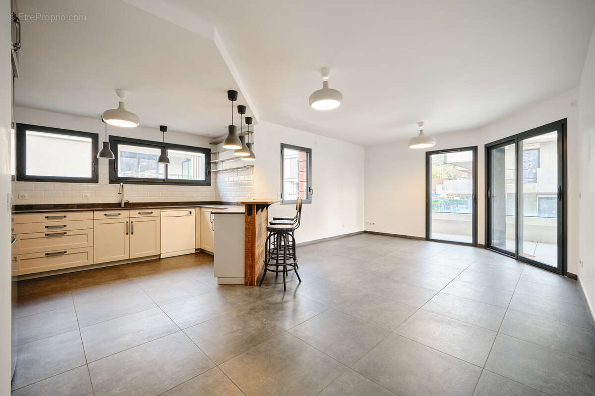 Appartement à ANNECY-LE-VIEUX