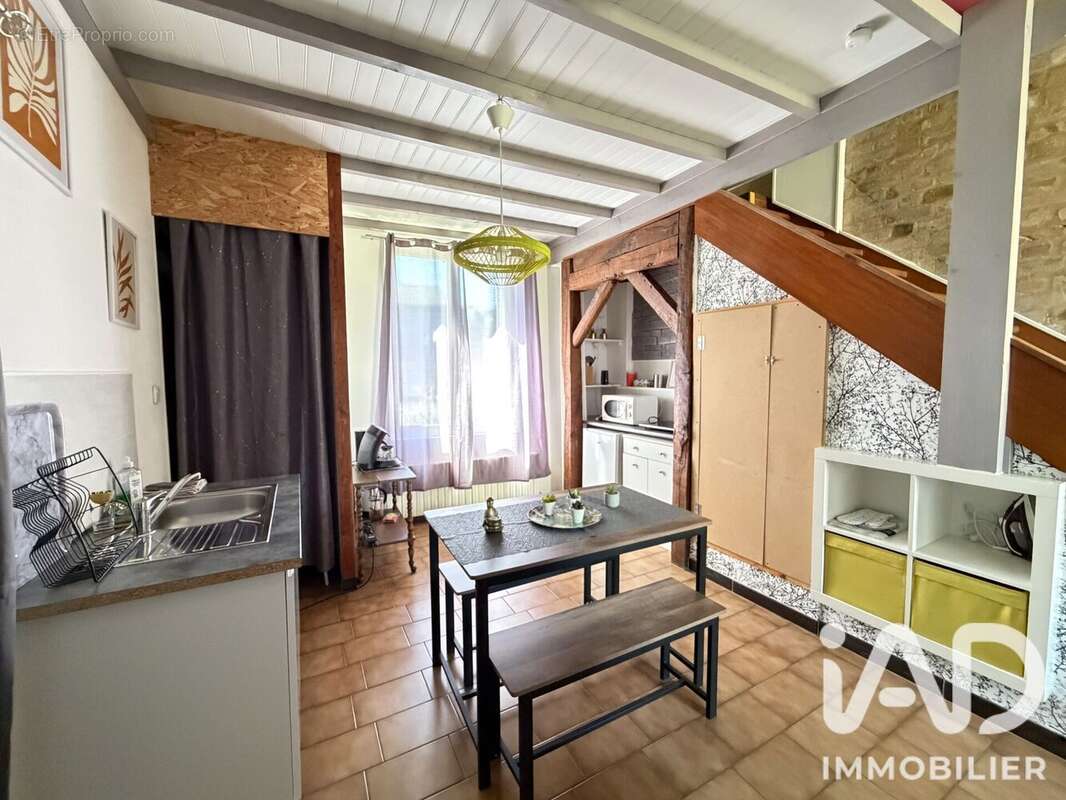 Maison 160 m² à Saint-Memmie  - photo 4