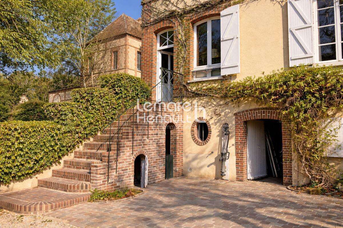 Maison à HOUDAN
