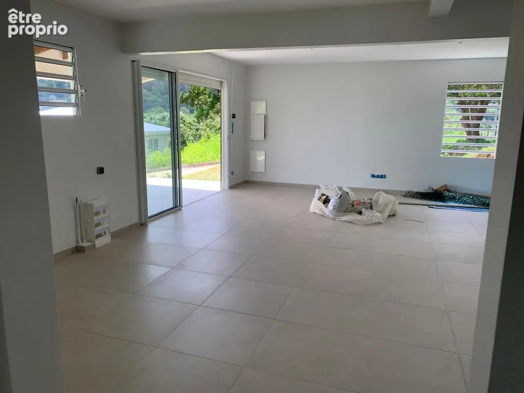A Vendre Belle Villa T4 de Standing Neuve - Rivière Salée - photo 13