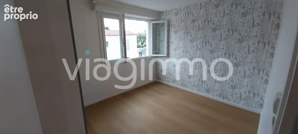 Vue sur la Vie, appartement T3 au coeur de St Gilles Croix de Vie en viager occupé - photo 12