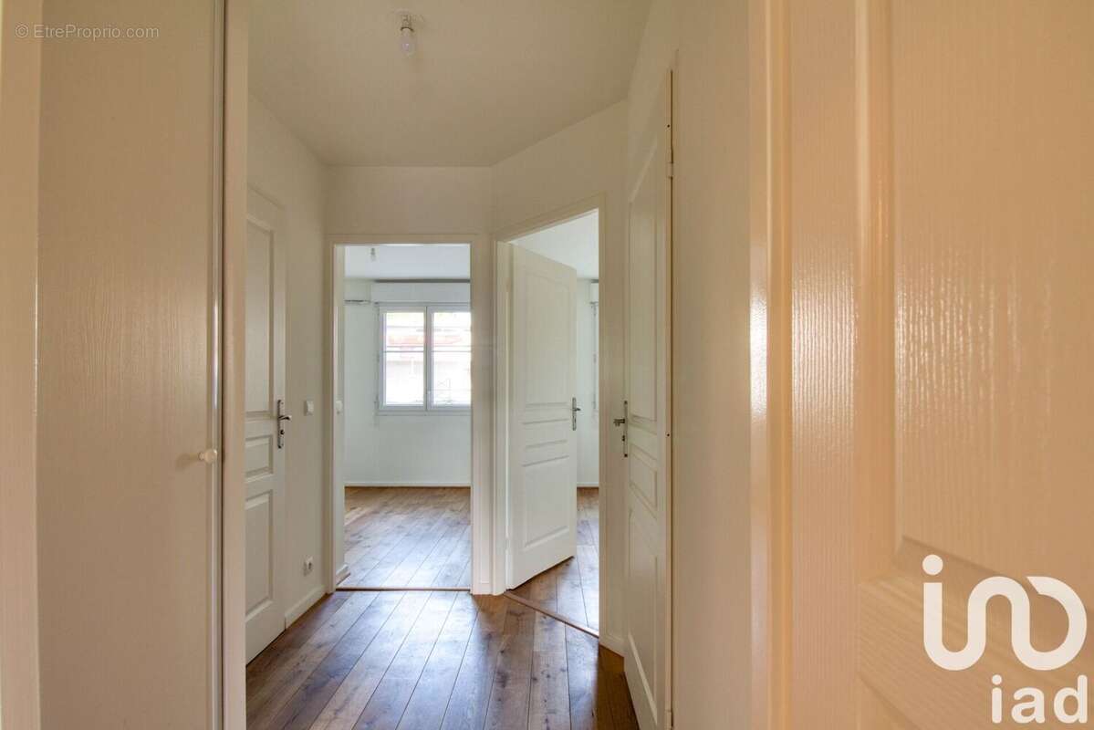 Photo 6 - Appartement à SARTROUVILLE