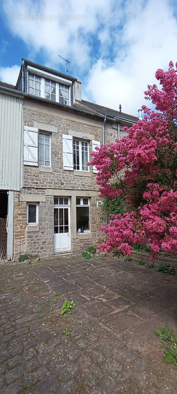 Maison à DINAN