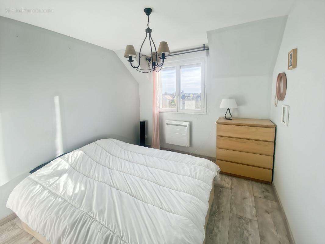 Appartement à CHECY