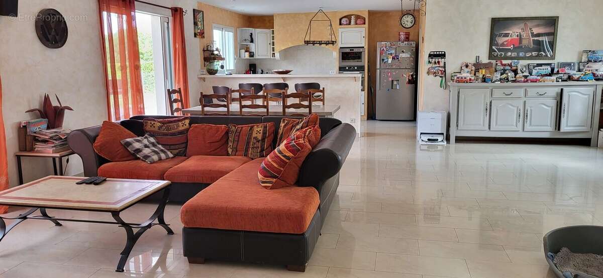 Maison à SAINT-SEVER-DE-SAINTONGE