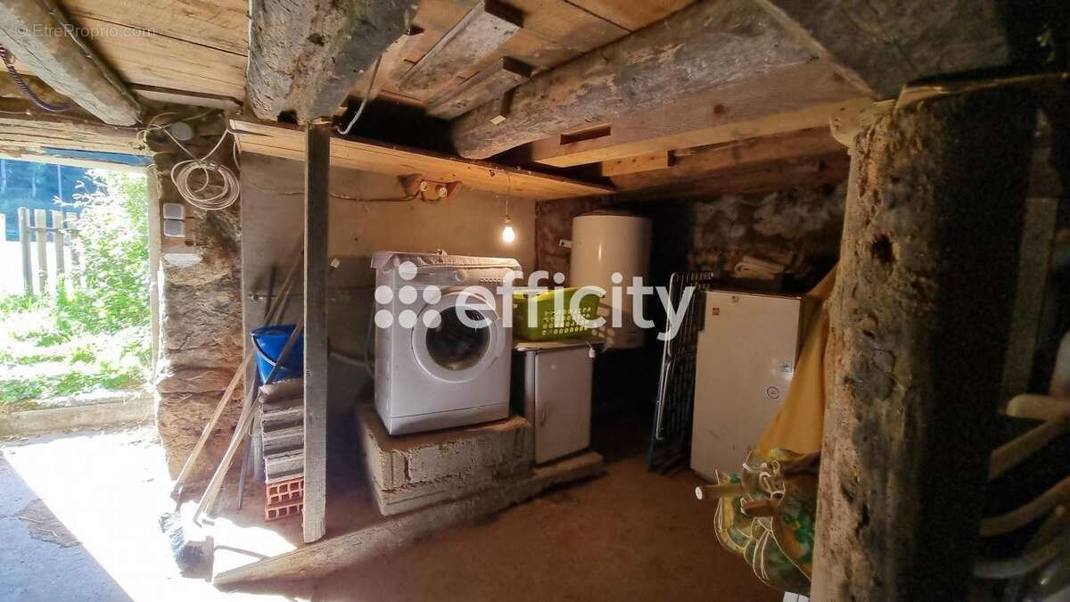 Maison à AUMONT-AUBRAC