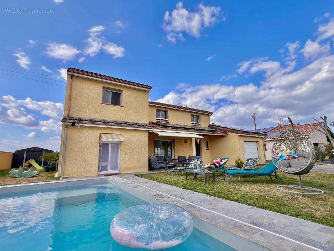 Maison familiale t7   180 m2   piscine   panneaux solaires - photo 13