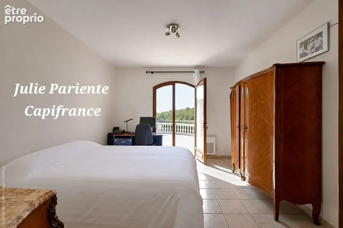 Maison à vendre 6 pièces LA CIOTAT (13)4000 M2 Terrain - photo 15