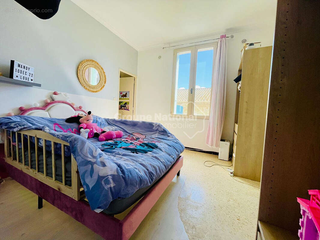 Appartement à LE CAILAR