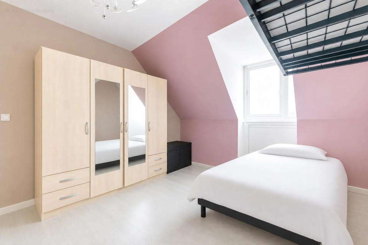 Maison familiale moderne de 200 m² avec jardin spacieux - photo 9