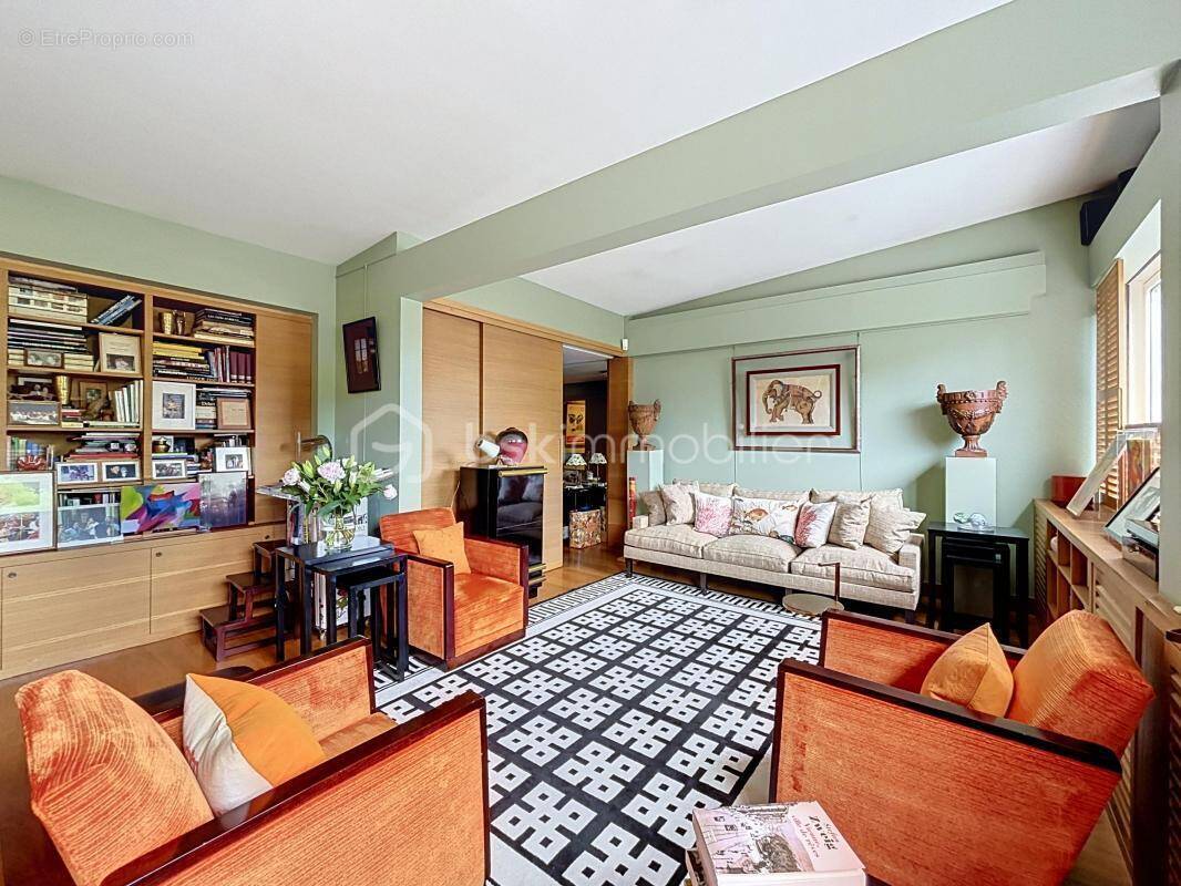 Appartement à GARCHES