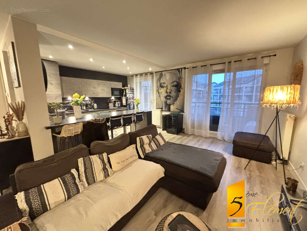 Appartement à TASSIN-LA-DEMI-LUNE