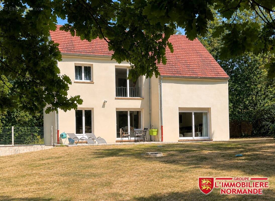 Maison à HOULBEC-COCHEREL