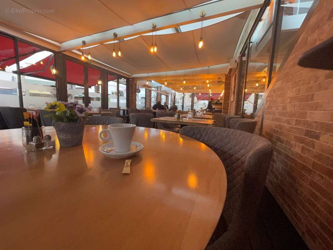 Cannes rue d antibes  brasserie restaurant - photo 9