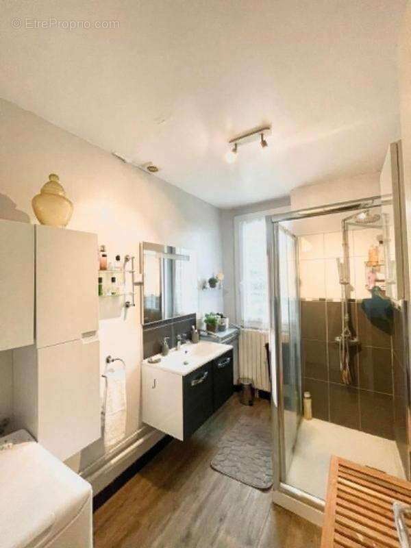 Maison 120 m² à Coucy-Le-Chateau-Auffrique  - photo 5