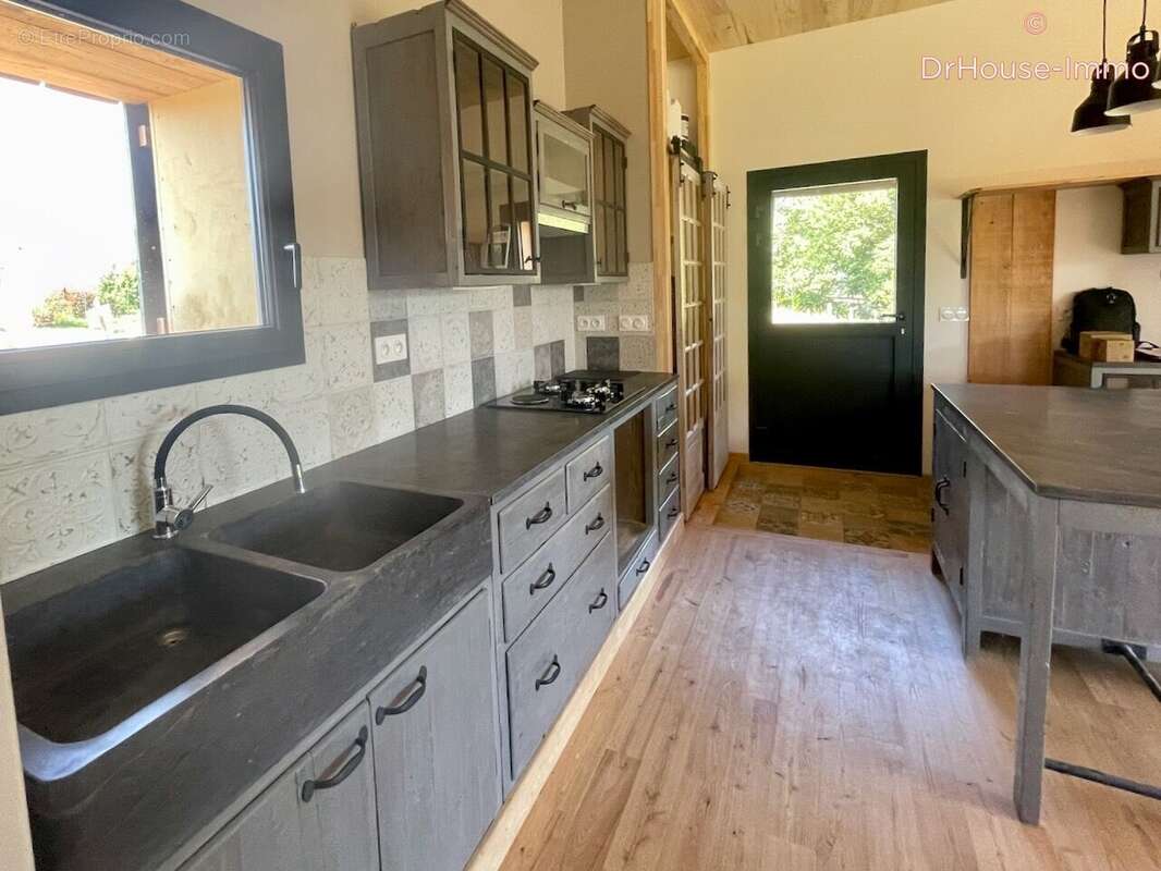Maison 55 m² à Rouffignac-Saint-Cernin-De-Reilhac  - photo 7
