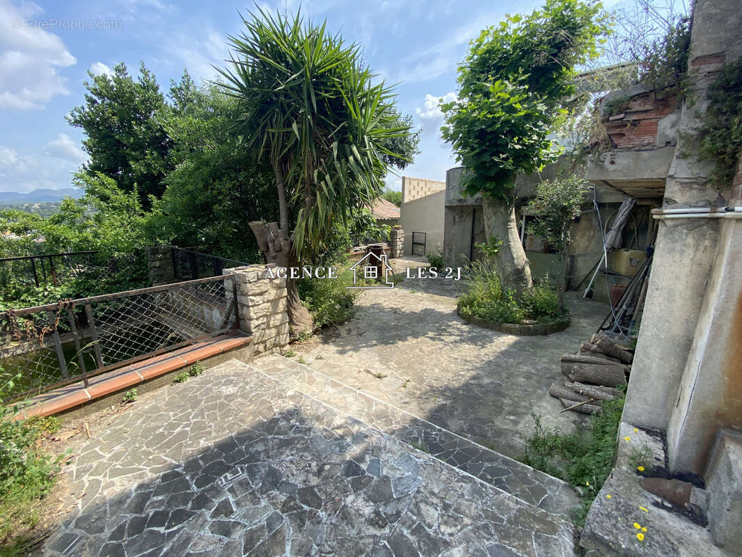 Maison à MARSEILLE-11E