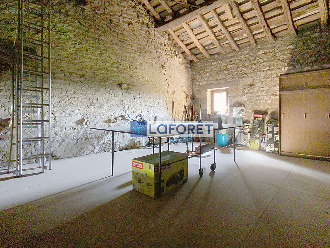 Maison à FRESNES-SUR-APANCE