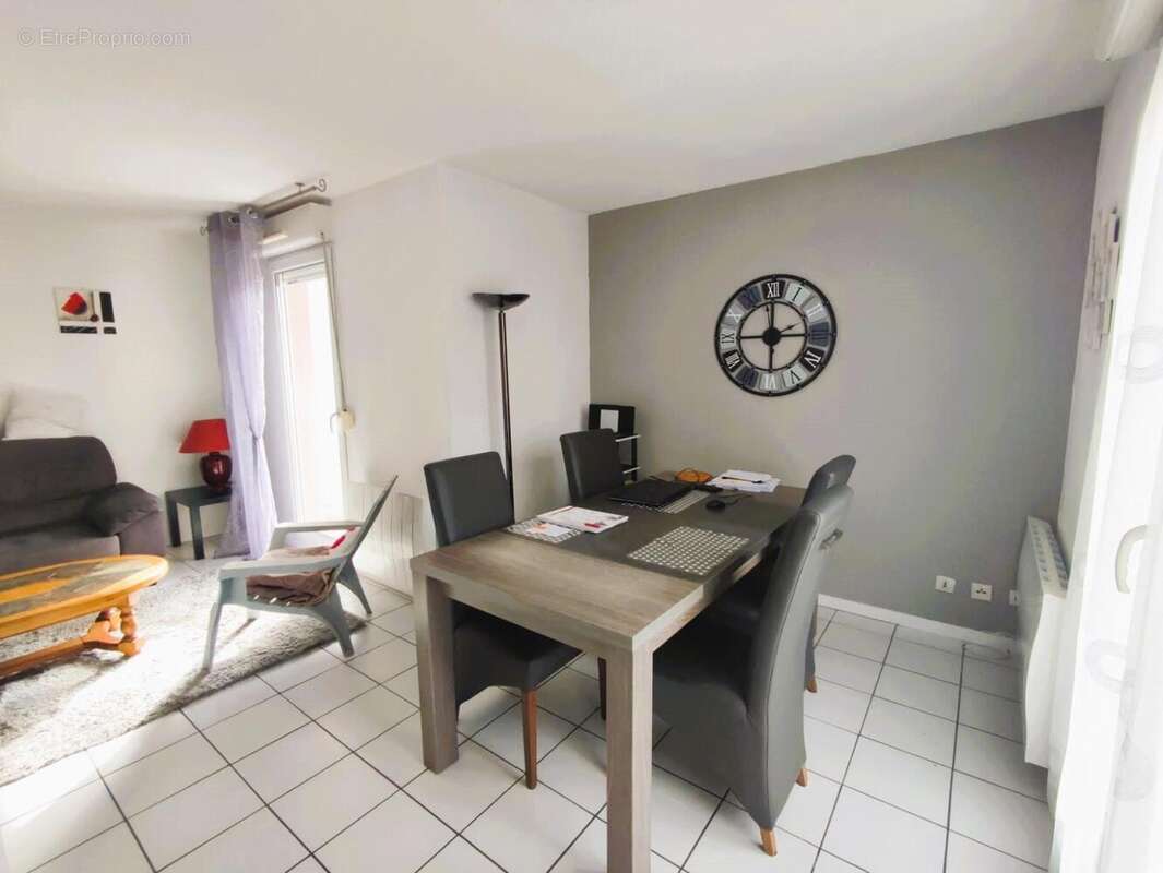 Photo 2 - Appartement à MARGNY-LES-COMPIEGNE