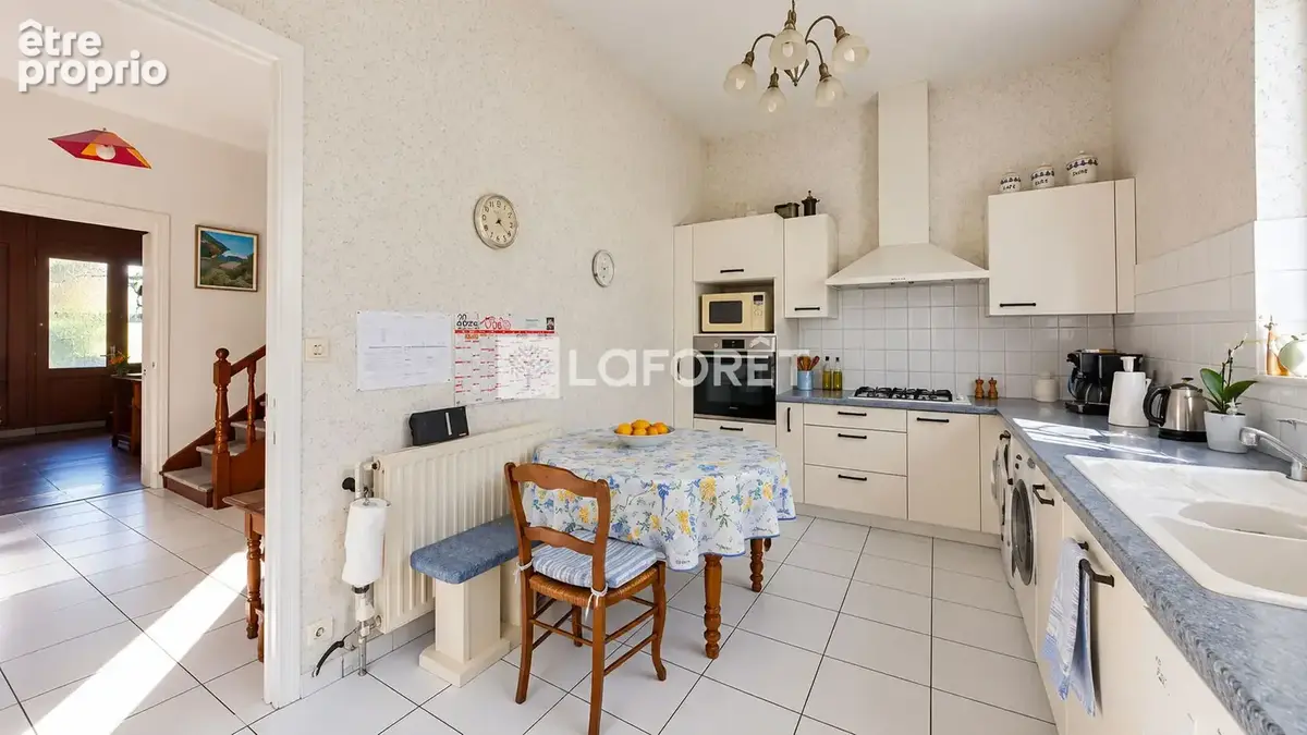 Montchat - Maison T4 - jardin - 118 m² - Garage double - photo 6