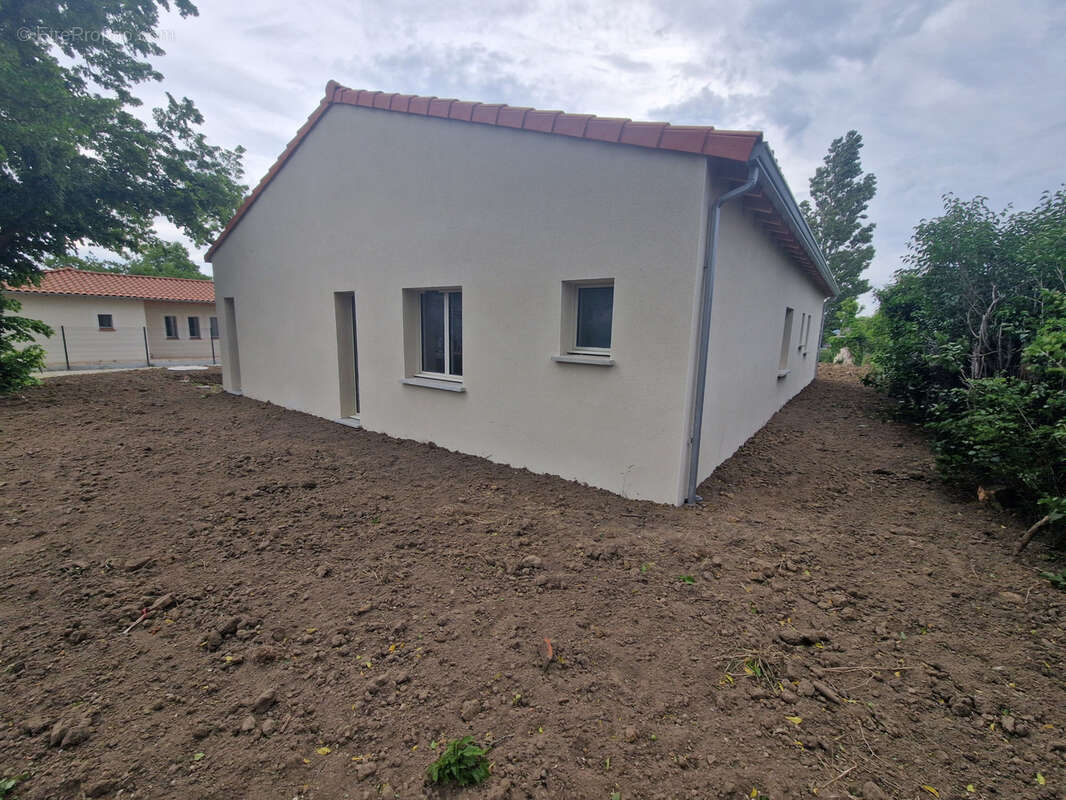 Maison à CINTEGABELLE