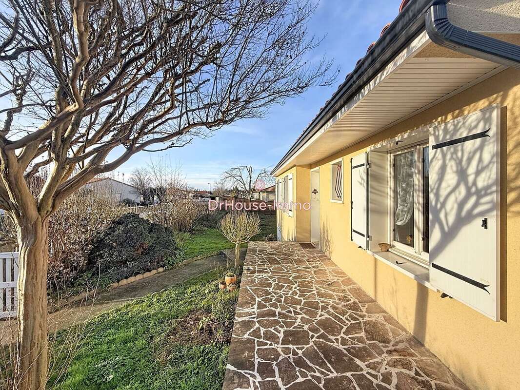 Maison 91 m² à La Rochefoucauld  - photo 6