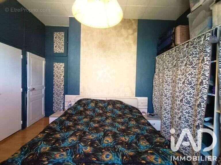 Maison 223 m² à Saint-Yorre  - photo 5