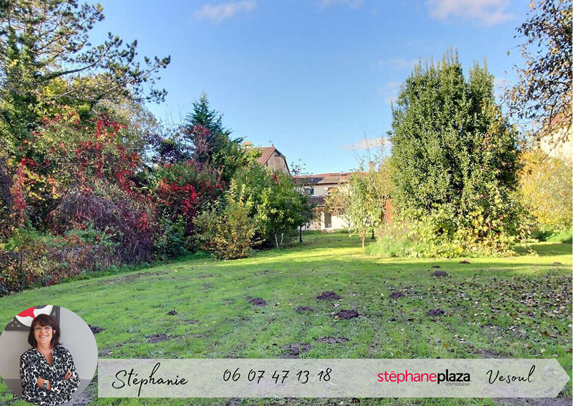 Maison à VERNOIS-SUR-MANCE