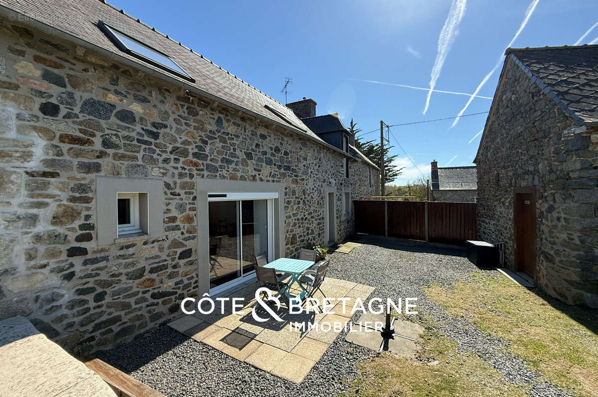 Maison à HILLION