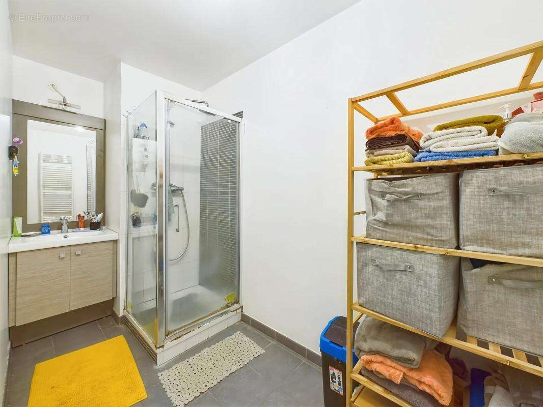 Appartement à COLOMBES