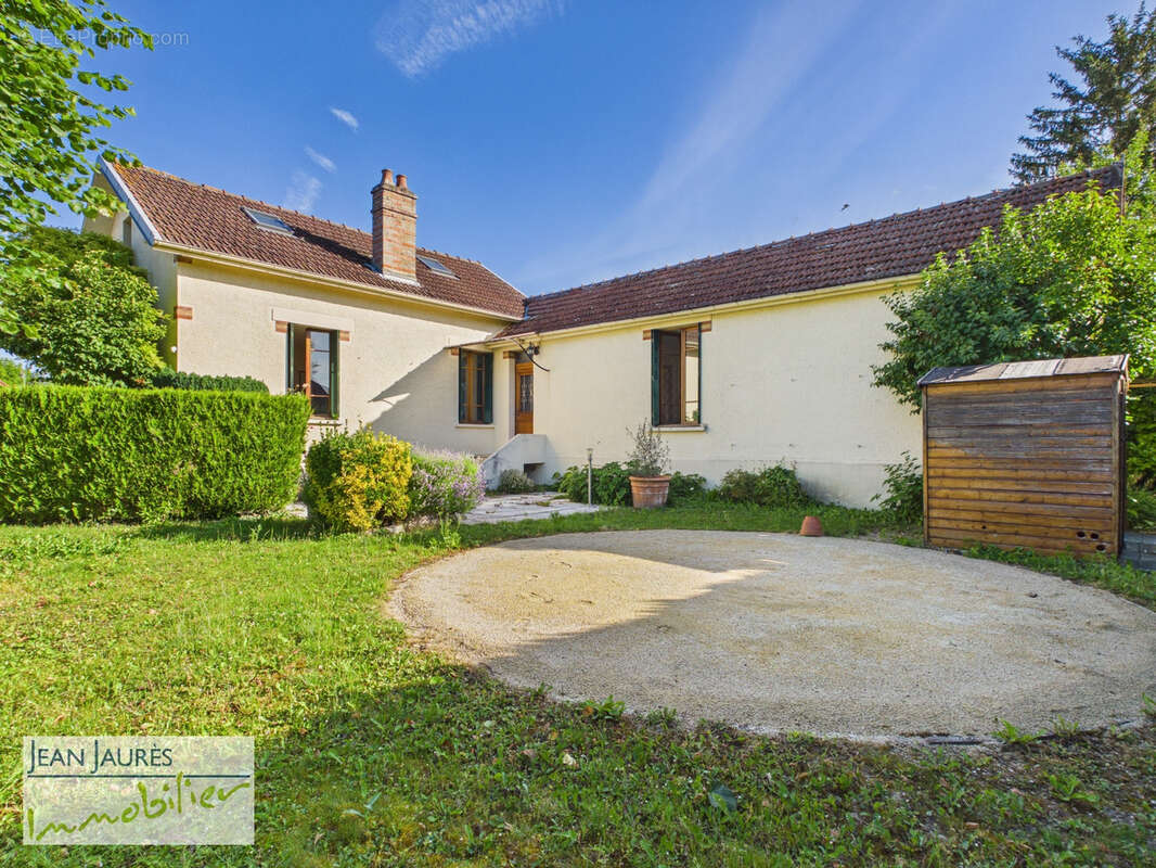Maison à CRENEY-PRES-TROYES