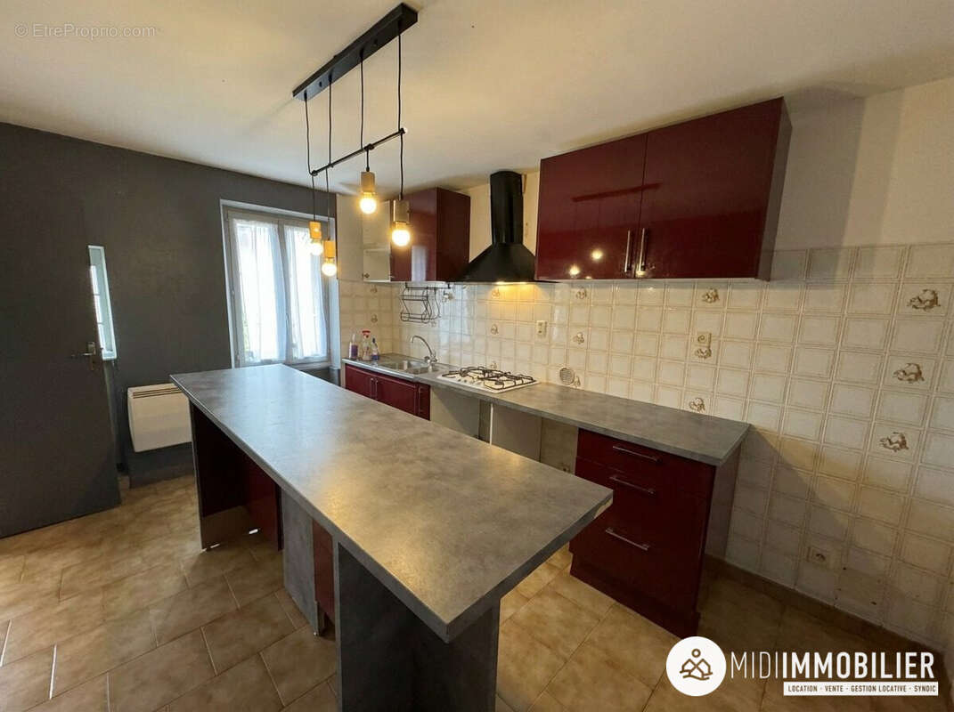 Maison 141 m² à Blaye-Les-Mines  - photo 4