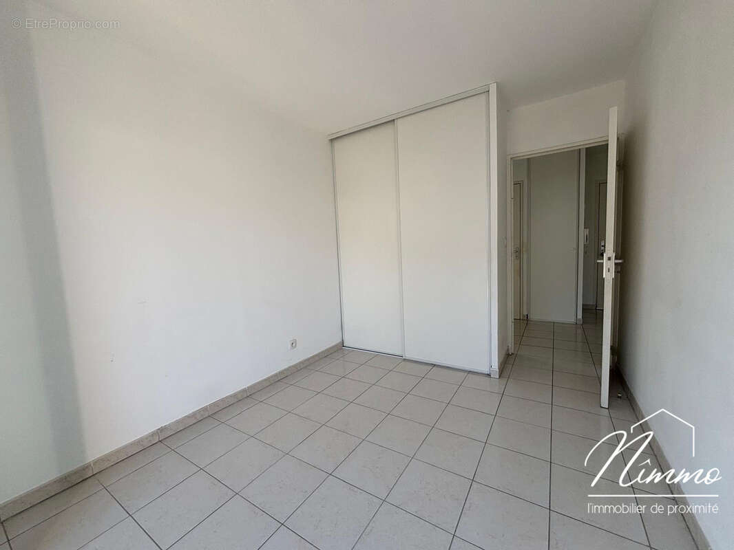 Exclusivite nimes franciscaine appartement t3 dernier etage garage terrasse climatisation ascenseur - photo 11