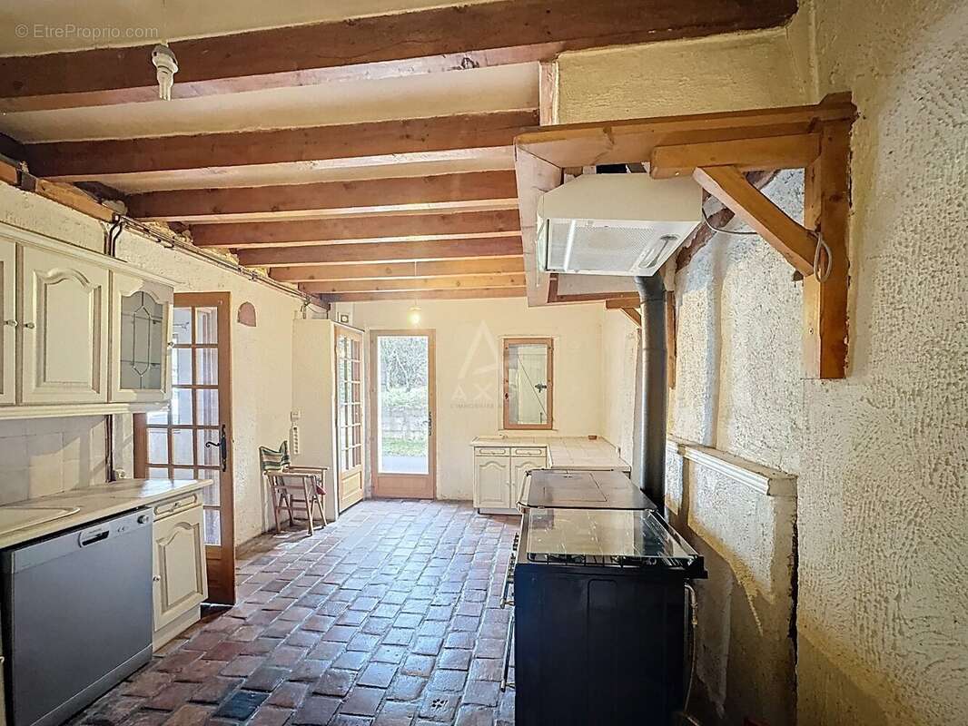 Demeure de caractère rare sur le secteur de Château-Renard - photo 9