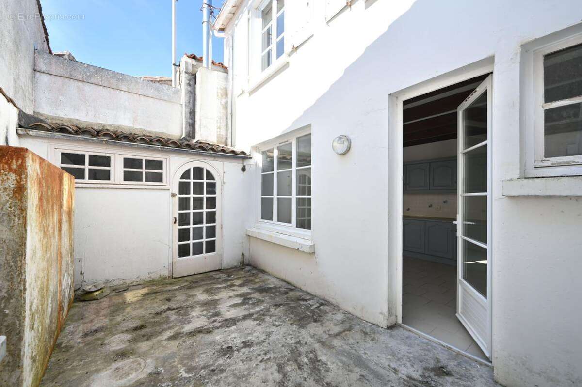 Maison à LA FLOTTE