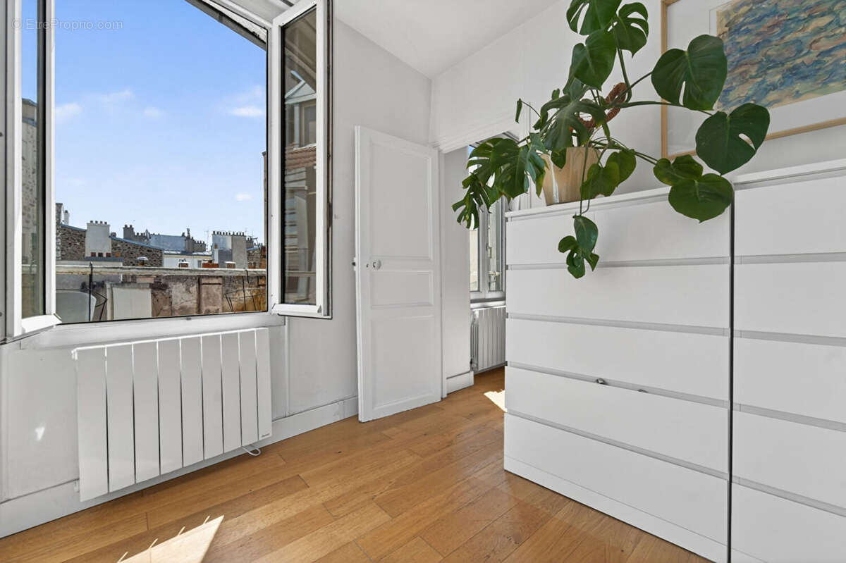 Appartement à PARIS-3E